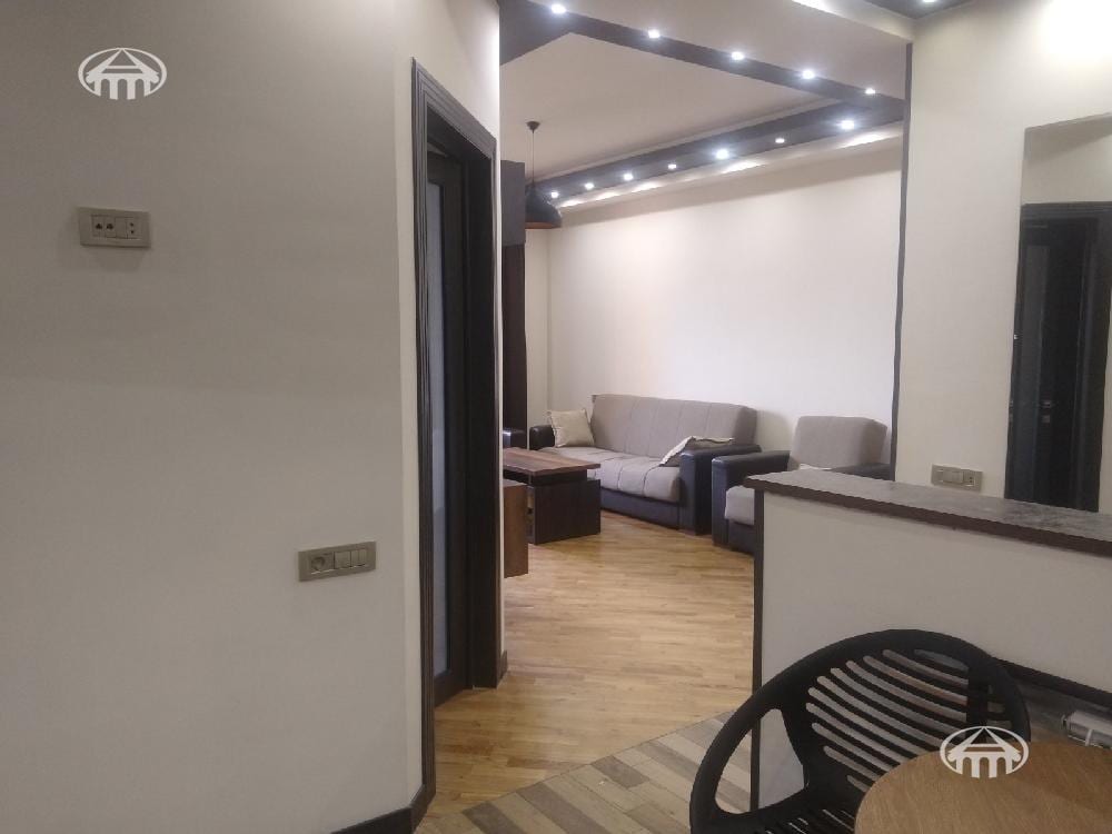 Квартира · 2 комн. · 67 м² · Давташен