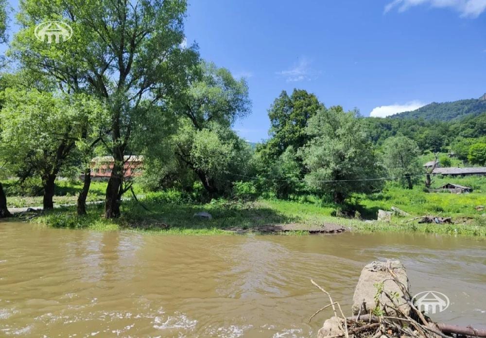 Land · 2,000 m² · v.Marts
