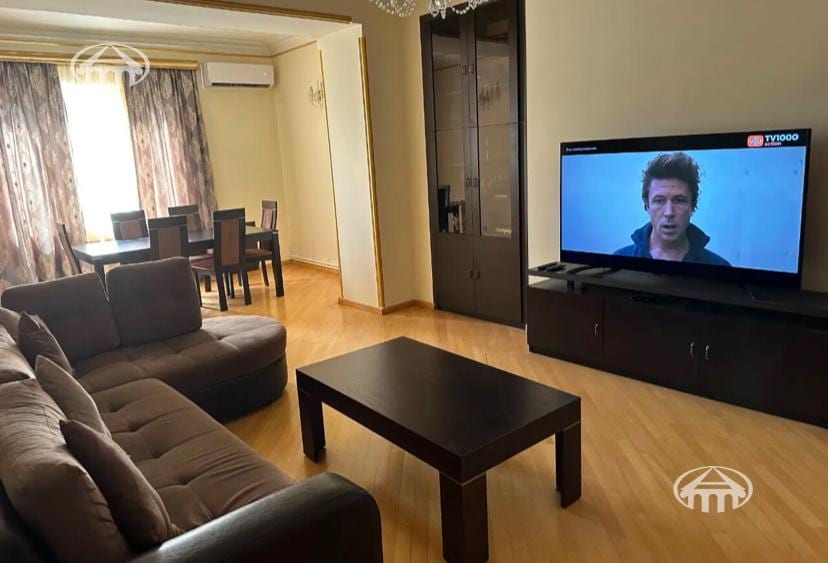 Apartment · 3 rooms · 71 m² · Kentron