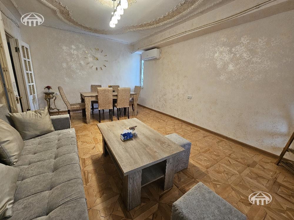 Квартира · 3 комн. · 103 м² · Кентрон