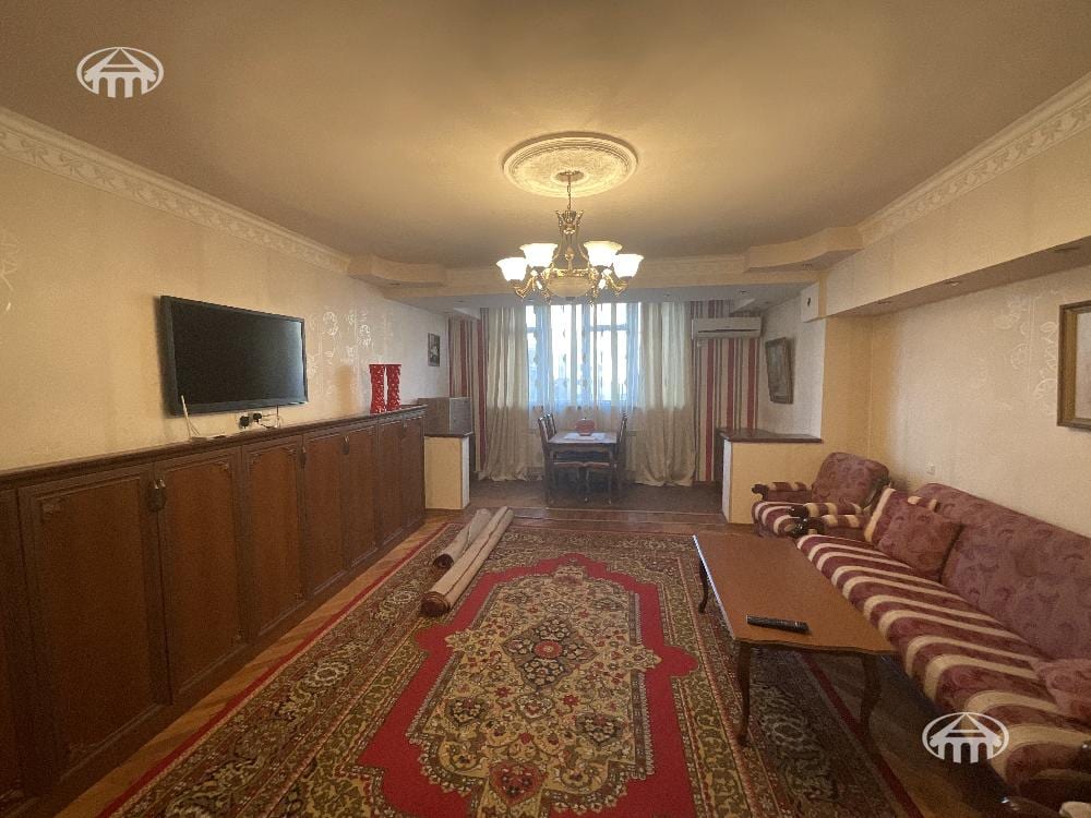 Բնակարան · 3 սեն. · 106 մ² · Կենտրոն