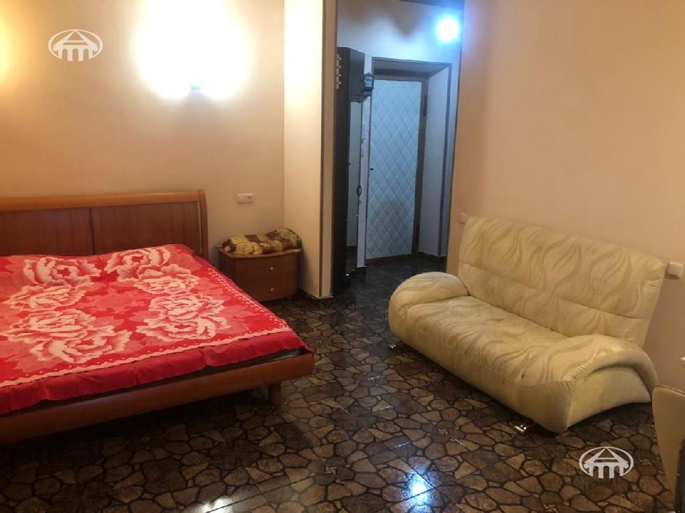 Apartment · 1 rooms · 31 m² · Kentron