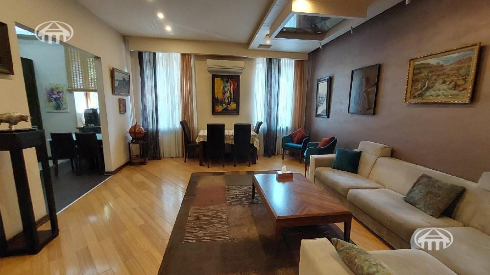 Apartment · 3 rooms · 106 m² · Kentron