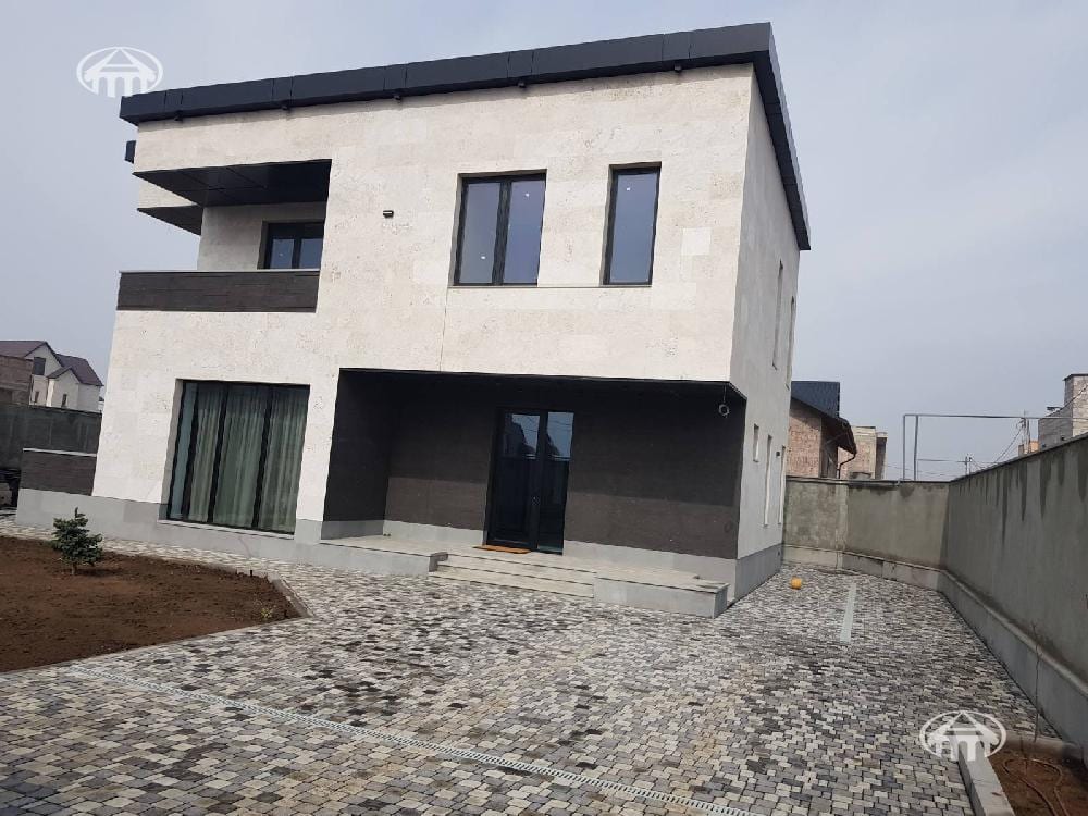 Mansion · 7 rooms · 243 m² · Qasax