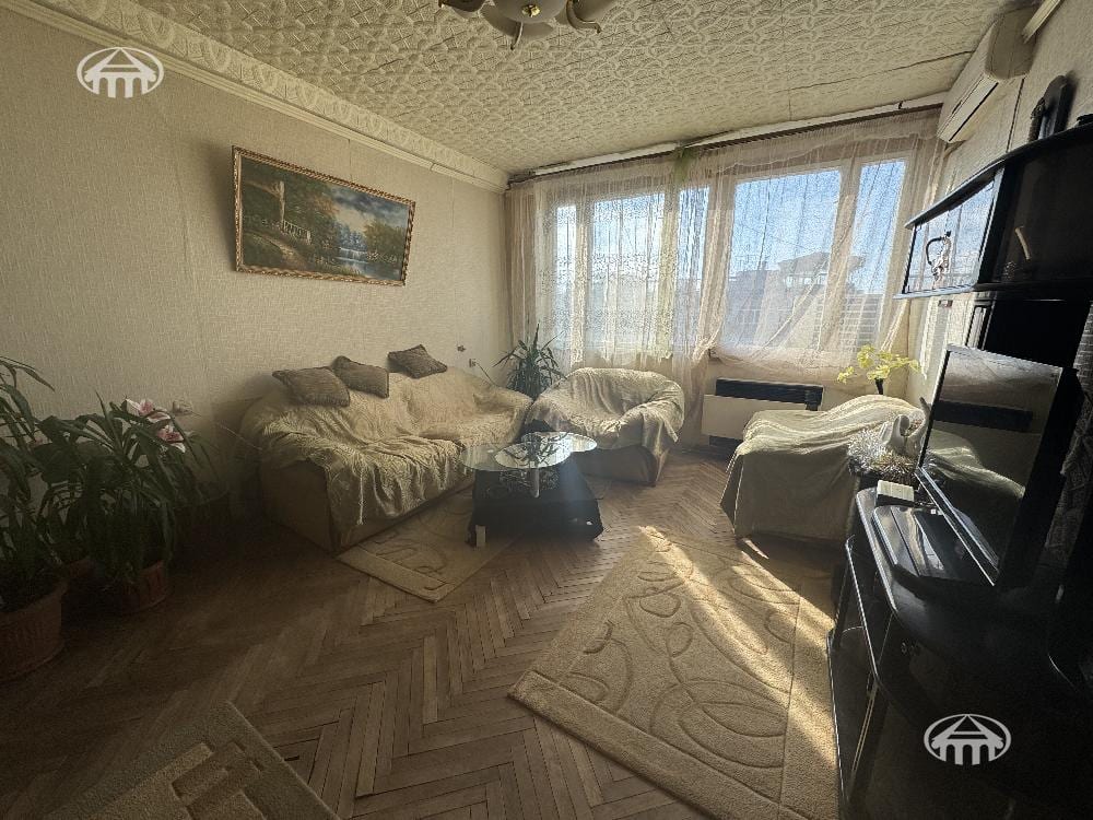 Квартира · 2 комн. · 65 м² · Кентрон