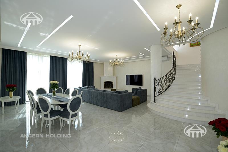 House · 6 rooms · 567 m² · Ajapnyak