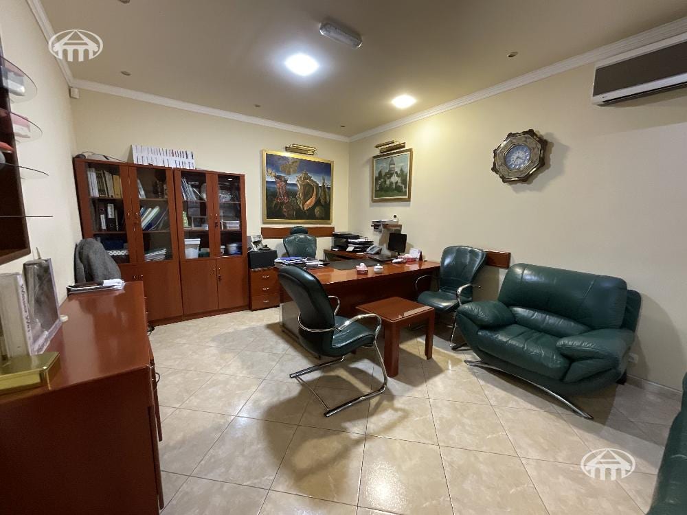 Retail · 75 m² · Arabkir