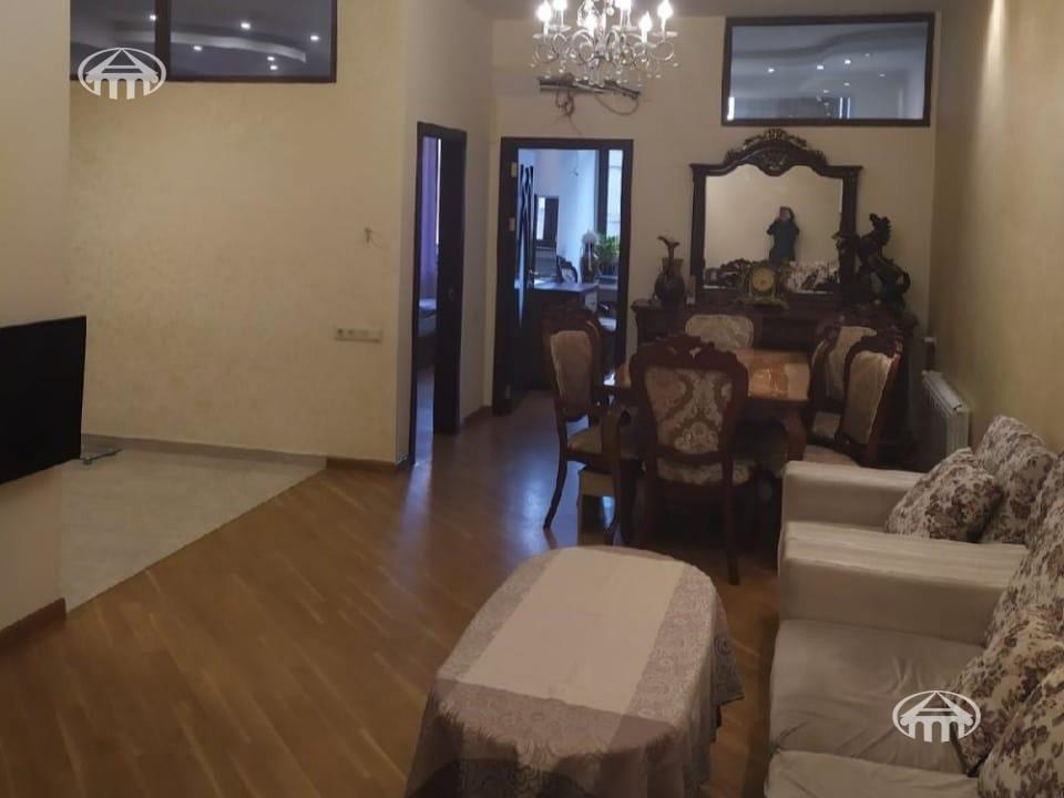Квартира · 3 комн. · 73 м² · Кентрон