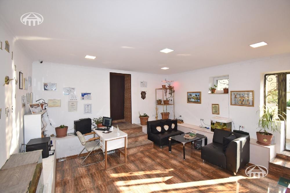 Գրասենյակ · 126 մ² · Աջափնյակ