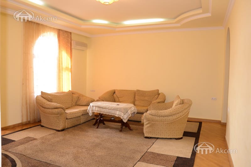Բնակարան · 3 սեն. · 95 մ² · Կենտրոն