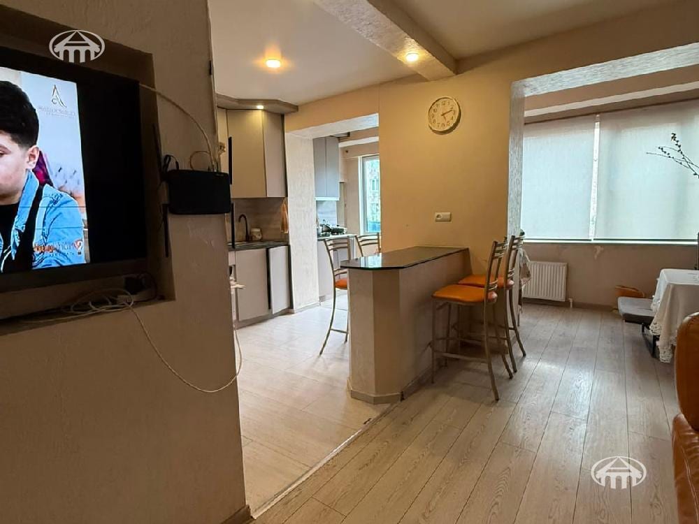 Квартира · 4 комн. · 78 м² · Нор-Норк