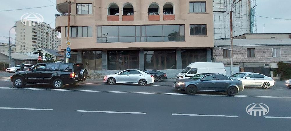 Retail · 183.4 m² · Arabkir