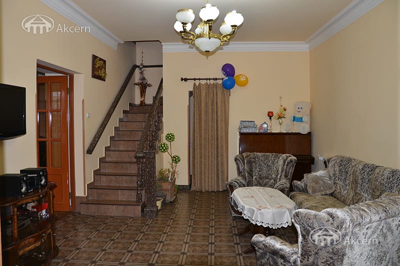House · 5 rooms · 269 m² · Davtashen