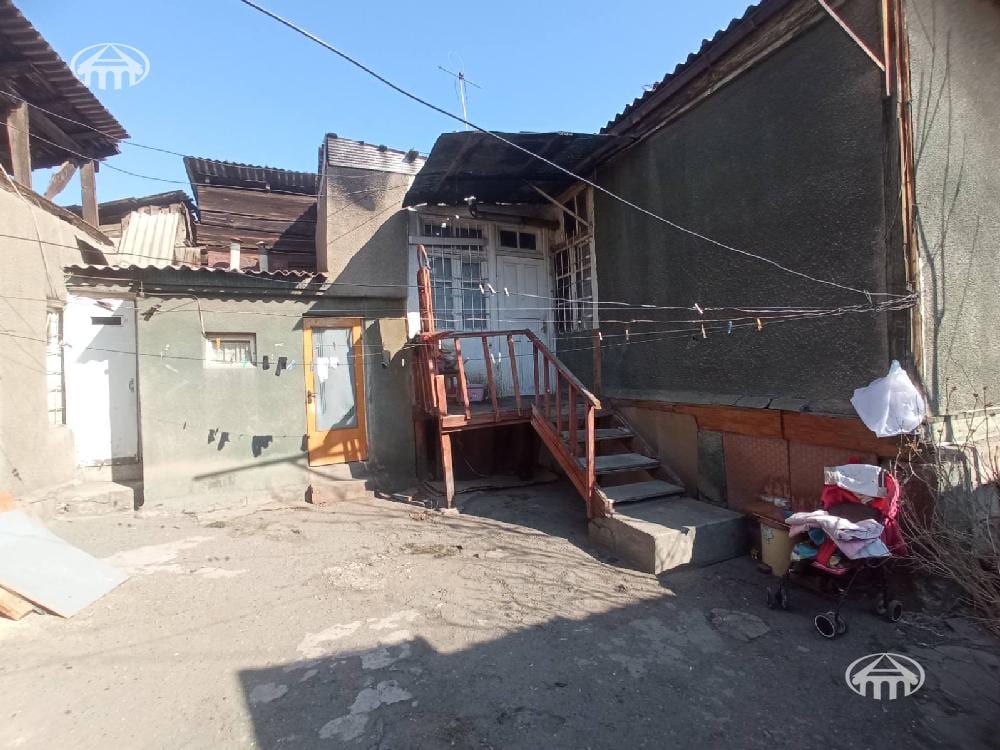 Հողատարածք · 220 մ² · Կենտրոն