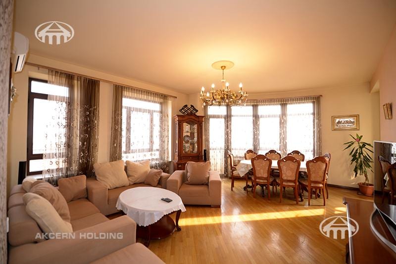 Apartment · 3 rooms · 120 m² · Arabkir
