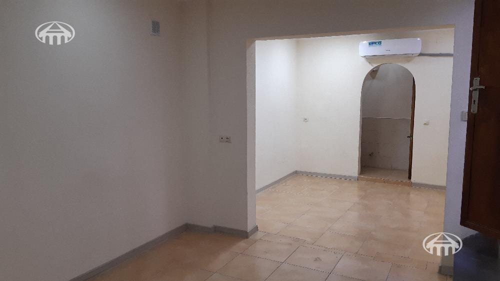 Office · 28 m² · Kentron