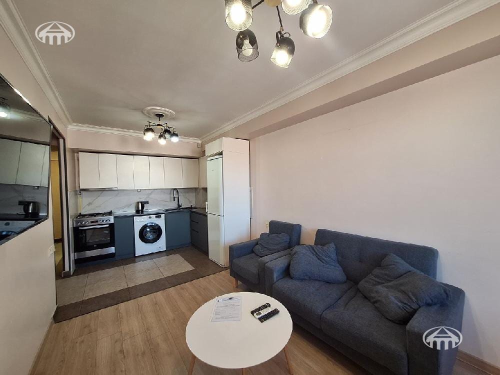 Квартира · 3 комн. · 65 м² · Кентрон