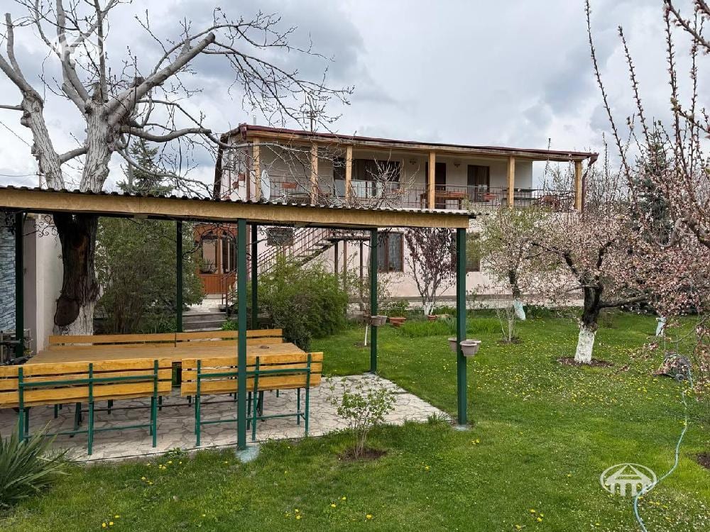 Mansion · 4 rooms · 277 m² · Ashtarak