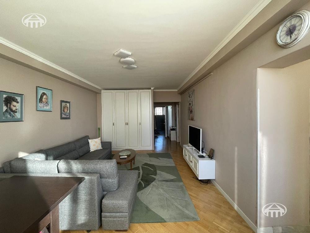 Apartment · 2 rooms · 55 m² · Kentron