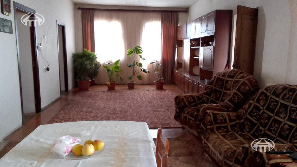 Mansion · 6 rooms · 232 m² · Geghadir