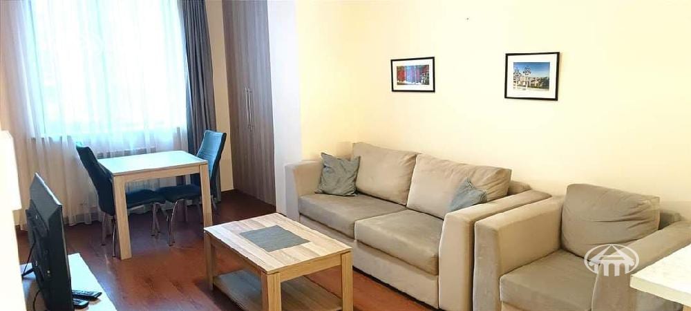 Apartment · 2 rooms · 46 m² · Kentron