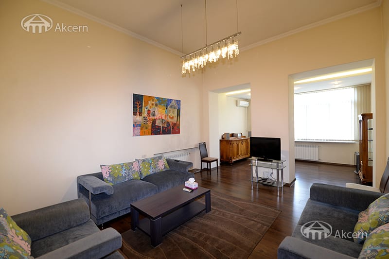 Apartment · 4 rooms · 125 m² · Kentron