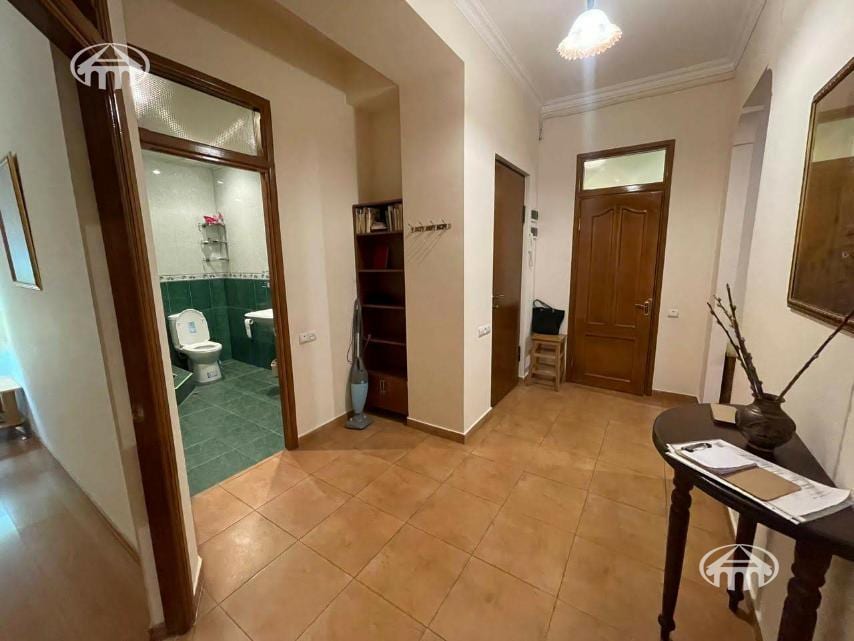 Բնակարան · 2 սեն. · 70 մ² · Արաբկիր