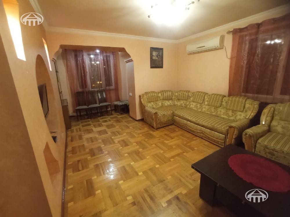 Квартира · 2 комн. · 56 м² · Кентрон