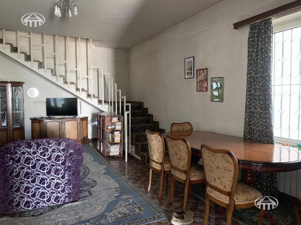 Особняк · 5 комн. · 298 м² · Азаташен