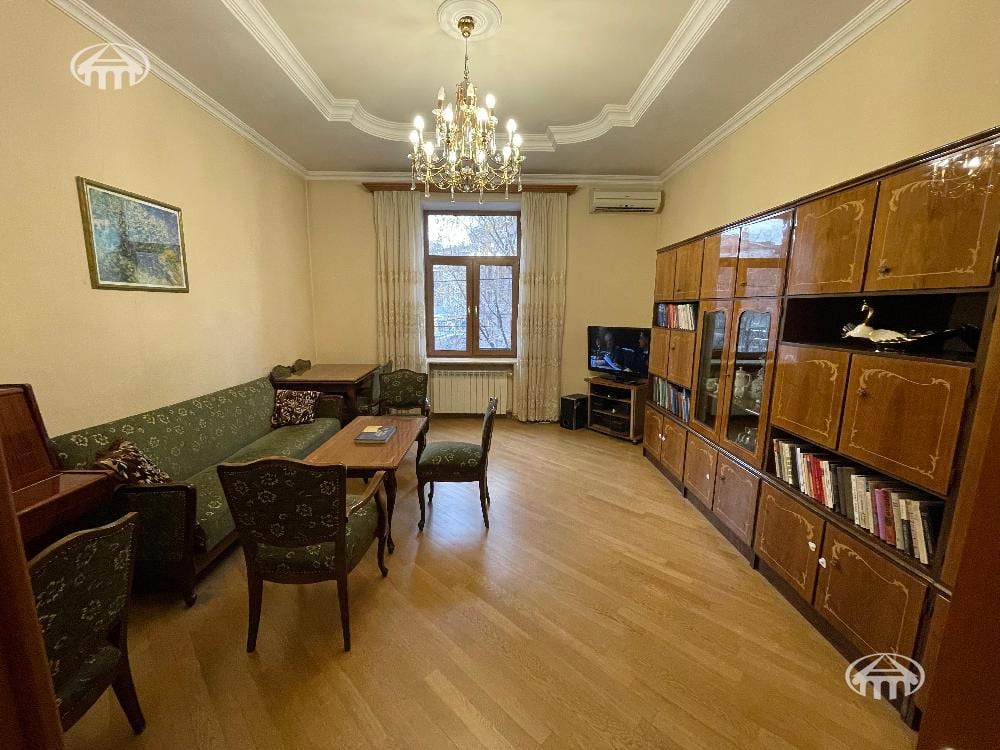 Квартира · 3 комн. · 92 м² · Арабкир