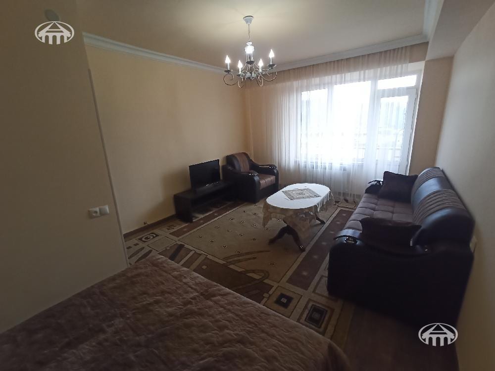 Квартира · 1 комн. · 43 м² · Кентрон
