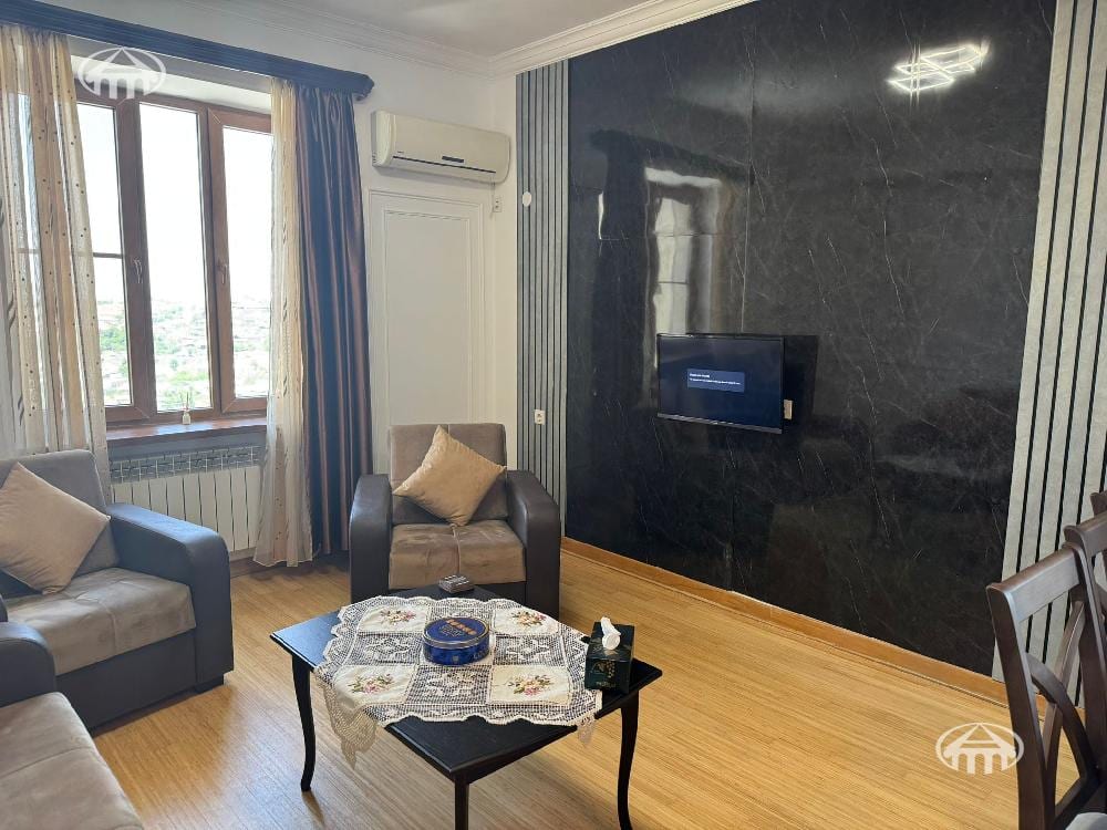 Apartment · 3 rooms · 87 m² · Kentron