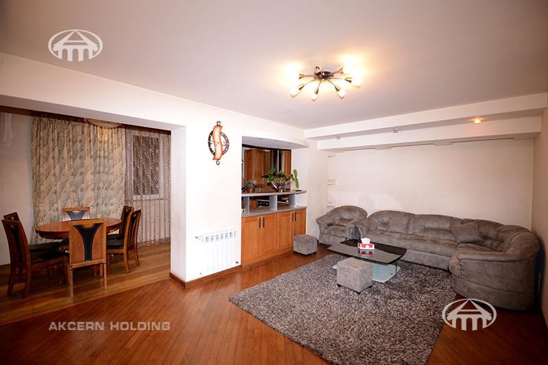 Квартира · 3 комн. · 90 м² · Кентрон
