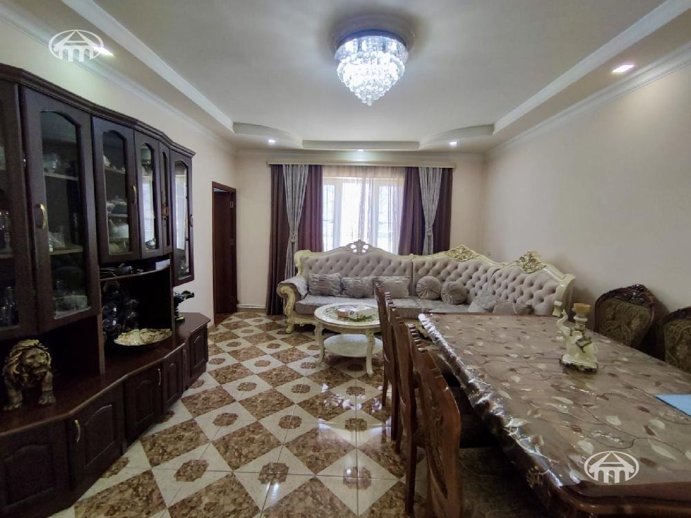 Առանձնատուն · 4 սեն. · 338 մ² · Առինջ