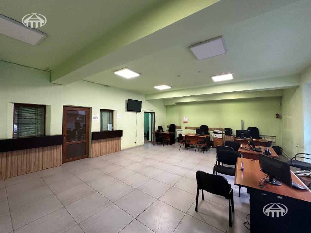 Офис · 275 м² · Кентрон