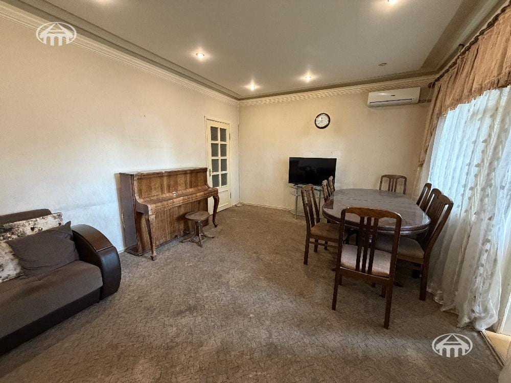 Квартира · 3 комн. · 95 м² · Давташен