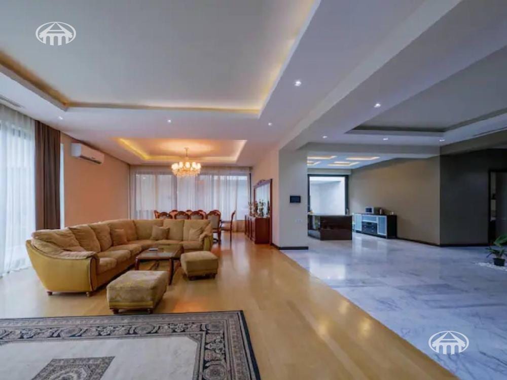 Mansion · 6 rooms · 500 m² · Kanaker-Zeytun