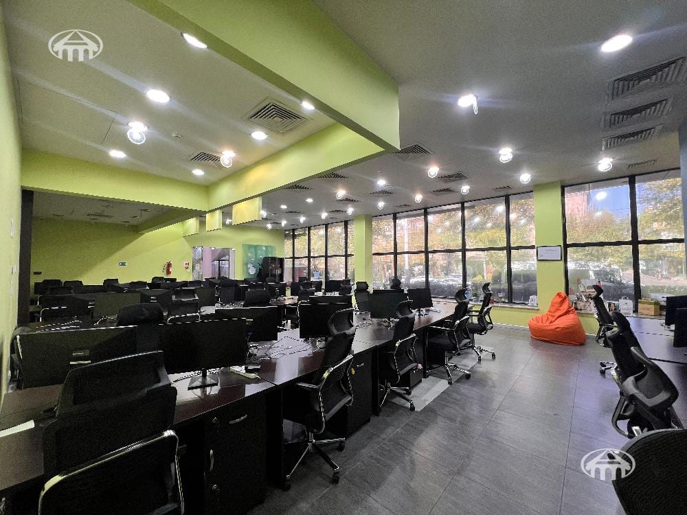 Retail · 664 m² · Arabkir