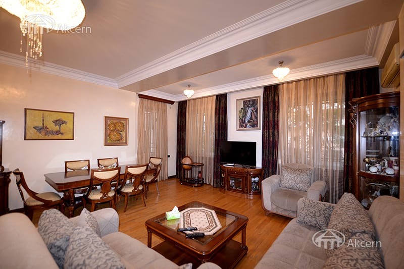 Квартира · 4 комн. · 127 м² · Кентрон