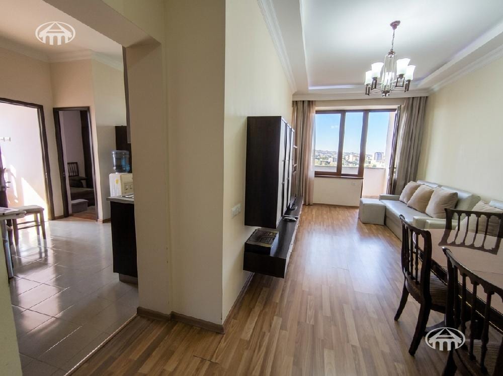 Квартира · 3 комн. · 80 м² · Арабкир