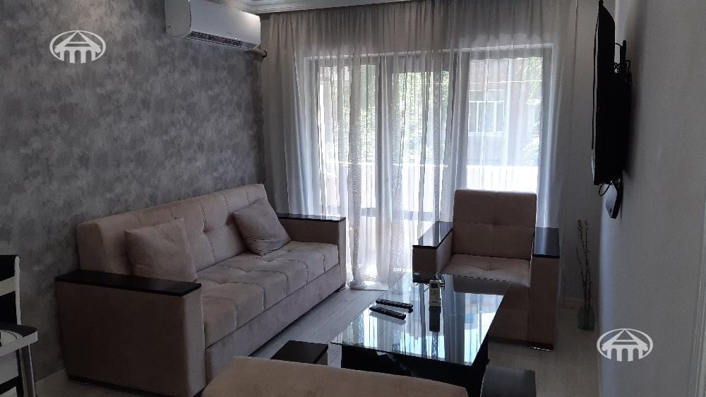 Квартира · 1 комн. · 50 м² · Кентрон