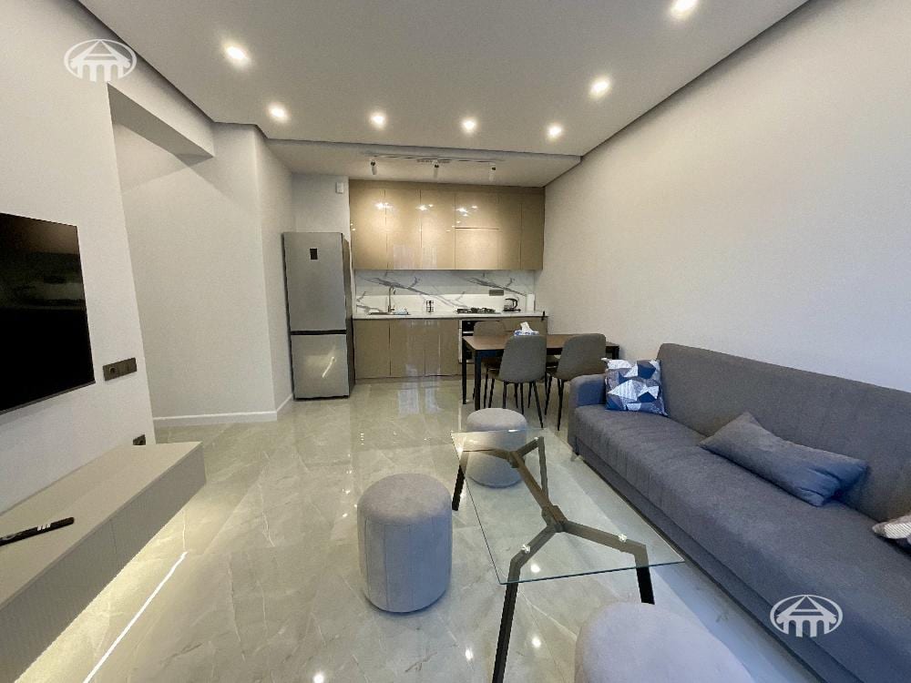 Квартира · 2 комн. · 42 м² · Кентрон