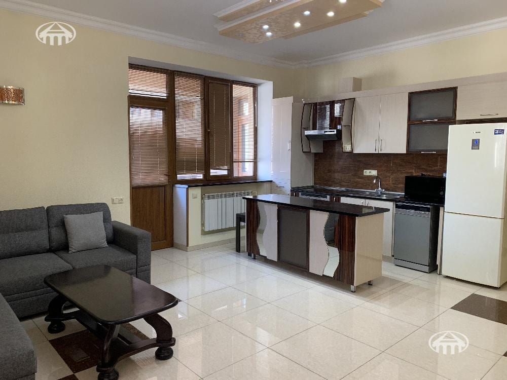 Квартира · 3 комн. · 96 м² · Кентрон