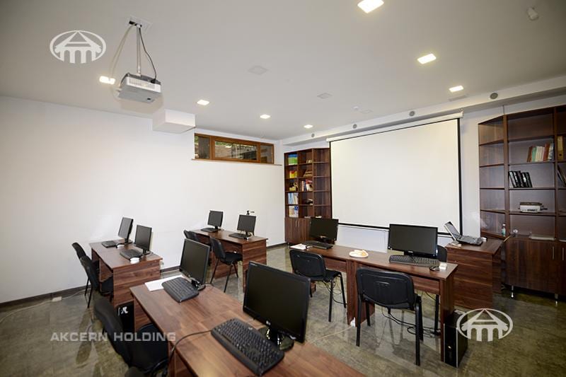 Office · 149 m² · Kentron