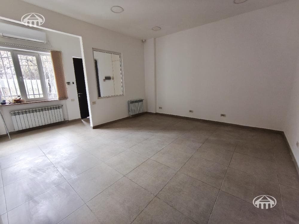 Магазин · 145 м² · Кентрон