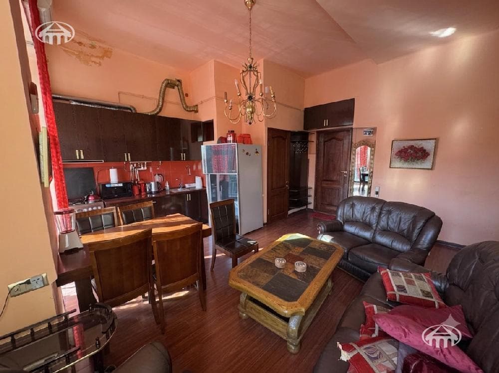Квартира · 55 м² · Кентрон