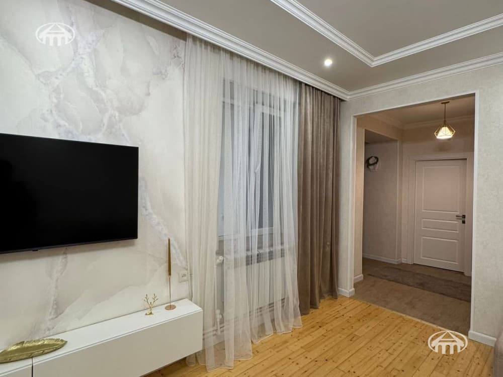 House · 265 m² · Oshakan