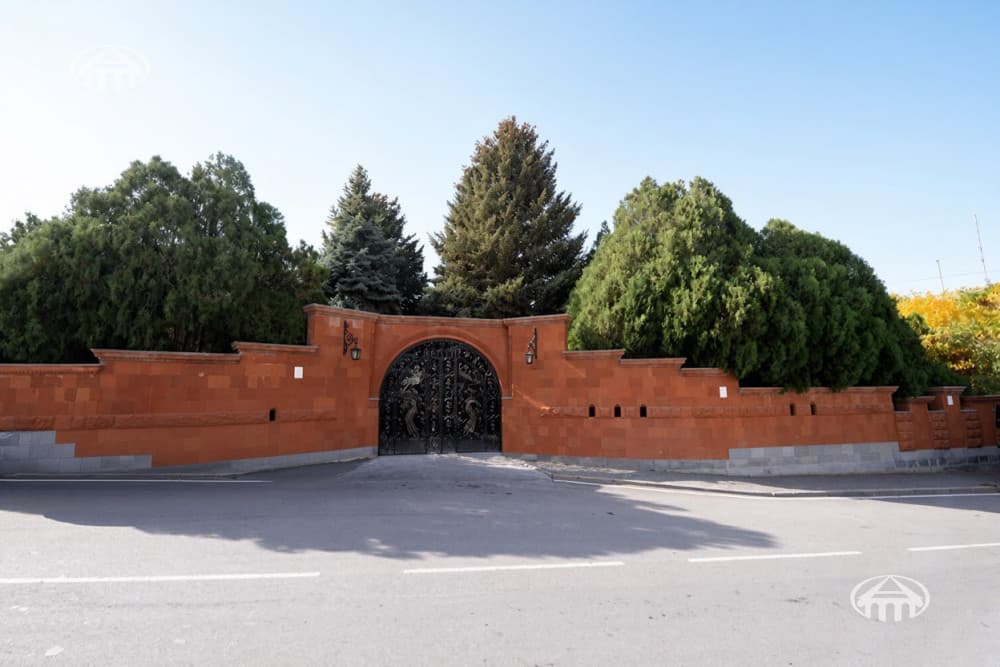 Կոմերցիոն գույք · 1940 մ² · Աշտարակ