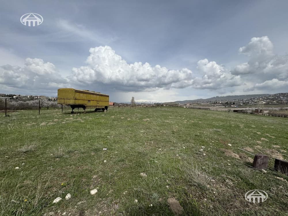 Հողատարածք · 7500 մ² · Ձորաղբյուր
