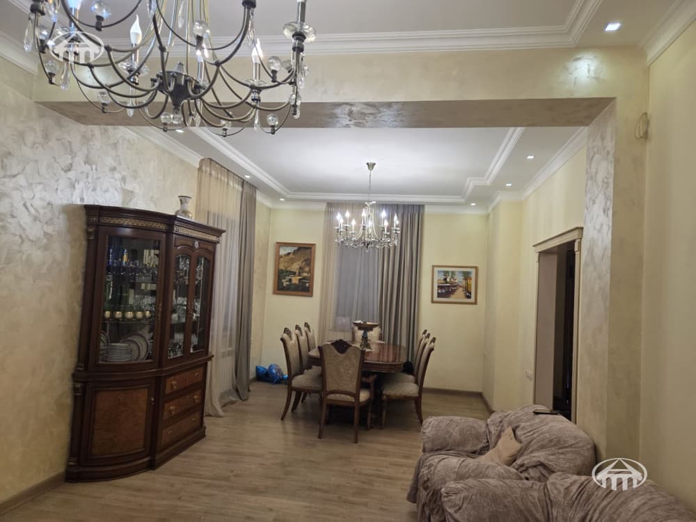 Առանձնատուն · 205 մ² · Ավան